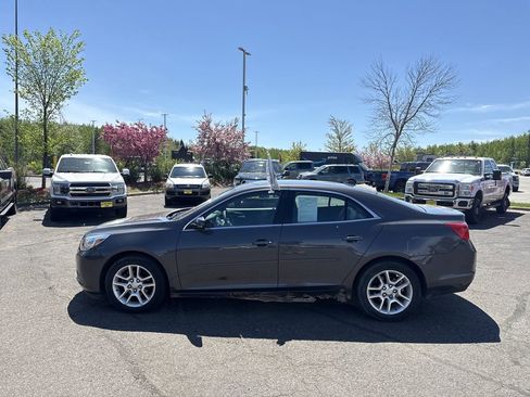 Used 2013 Chevrolet Malibu LT w/ Power Convenience Package FWD image 9