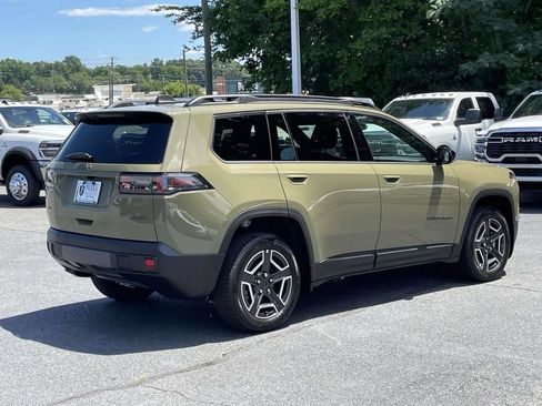 New 2026 Jeep Cherokee Laredo AWD/4WD image 8