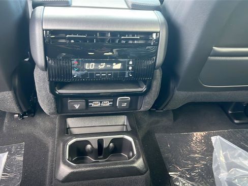 New 2026 Jeep Grand Wagoneer Limited AWD/4WD image 44