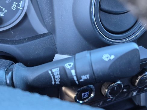 Used 2023 Toyota Tacoma TRD Off-Road w/ Black Out Package (TMS) image 32