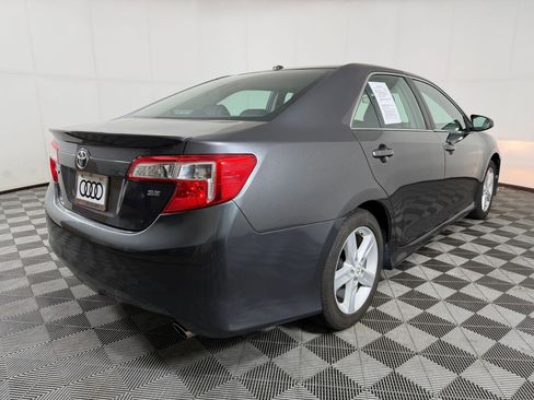 Used 2012 Toyota Camry SE FWD image 9