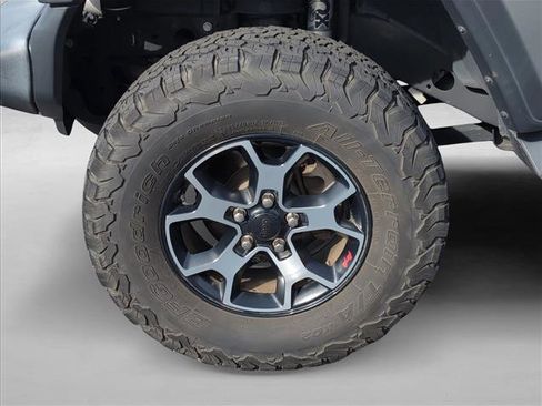 Used 2018 Jeep Wrangler Unlimited Sport S image 24