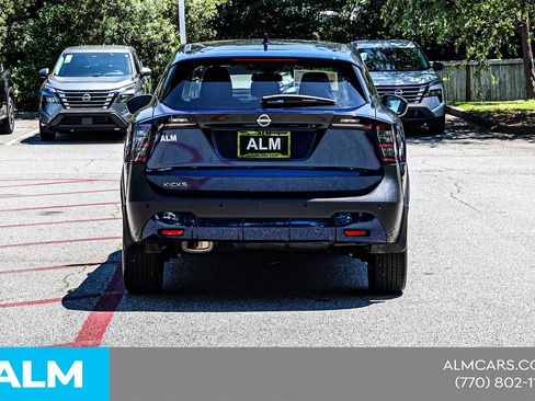Used 2025 Nissan Kicks SV FWD image 12