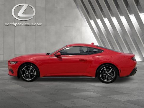 Used 2024 Ford Mustang Coupe RWD image 1