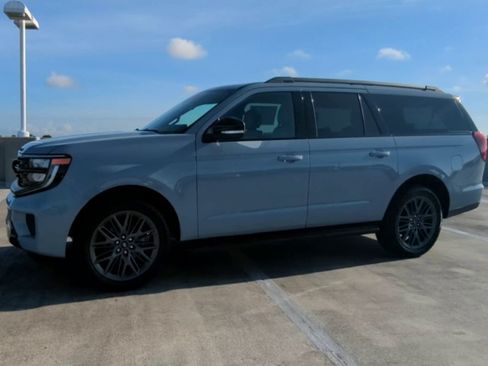 New 2026 Ford Expedition Max Platinum w/ Stealth Appearance Package AWD/4WD image 14