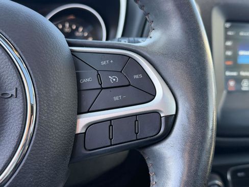 Used 2018 Jeep Compass Latitude w/ Popular Equipment Group image 25