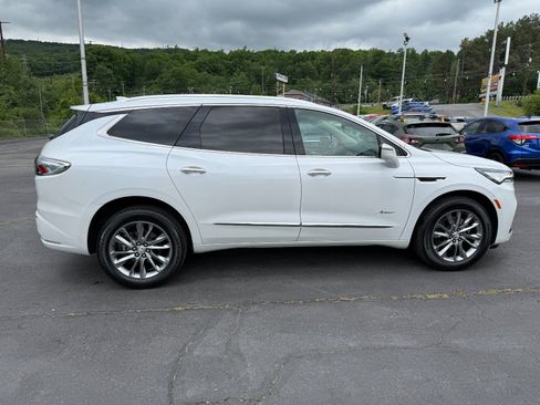 Used 2023 Buick Enclave Avenir w/ Avenir Technology Package AWD/4WD image 6