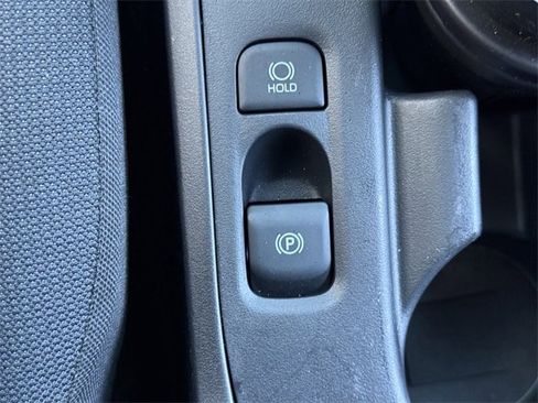 Used 2025 Toyota Corolla LE image 21