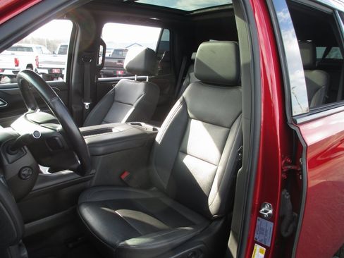 Used 2023 Chevrolet Tahoe Z71 w/ Luxury Package image 20