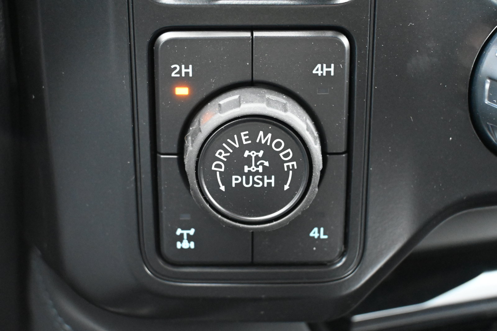 New 2026 Ford F250 Platinum w/ Tremor Off-Road Package AWD/4WD image 25