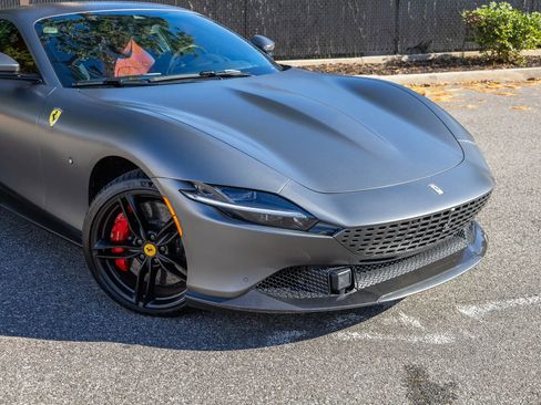 Used 2024 Ferrari Roma image 11