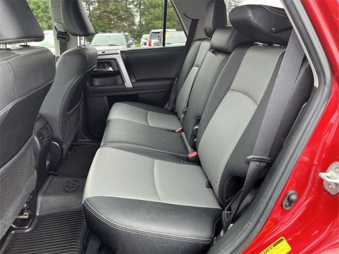 Used 2020 Toyota 4Runner SR5 Premium image 25