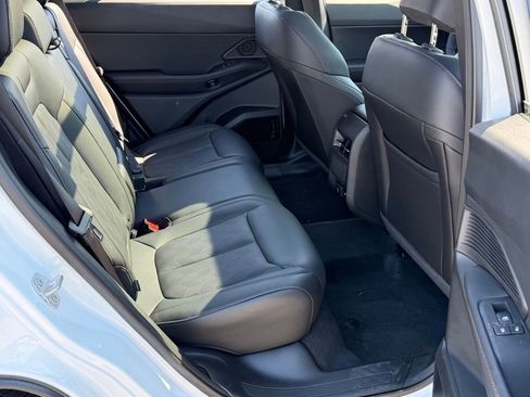 New 2026 Jeep Cherokee Overland image 18