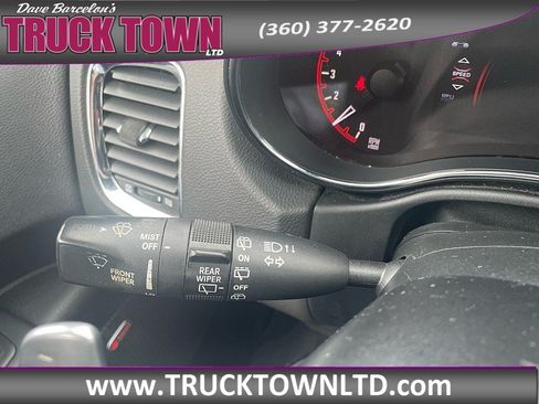 Used 2015 Dodge Durango R/T w/ Technology Group AWD/4WD image 18