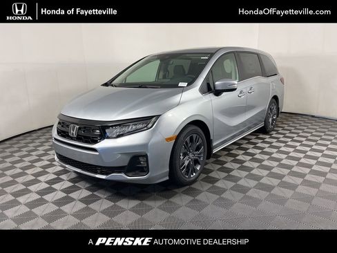 New 2026 Honda Odyssey Touring image 1