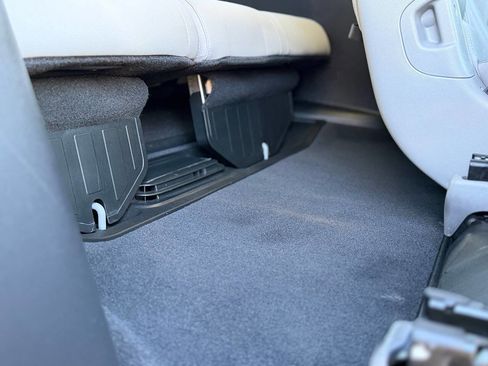 Used 2018 Honda Odyssey Touring image 63