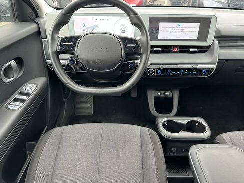 Used 2024 Hyundai Ioniq 5 SEL image 14
