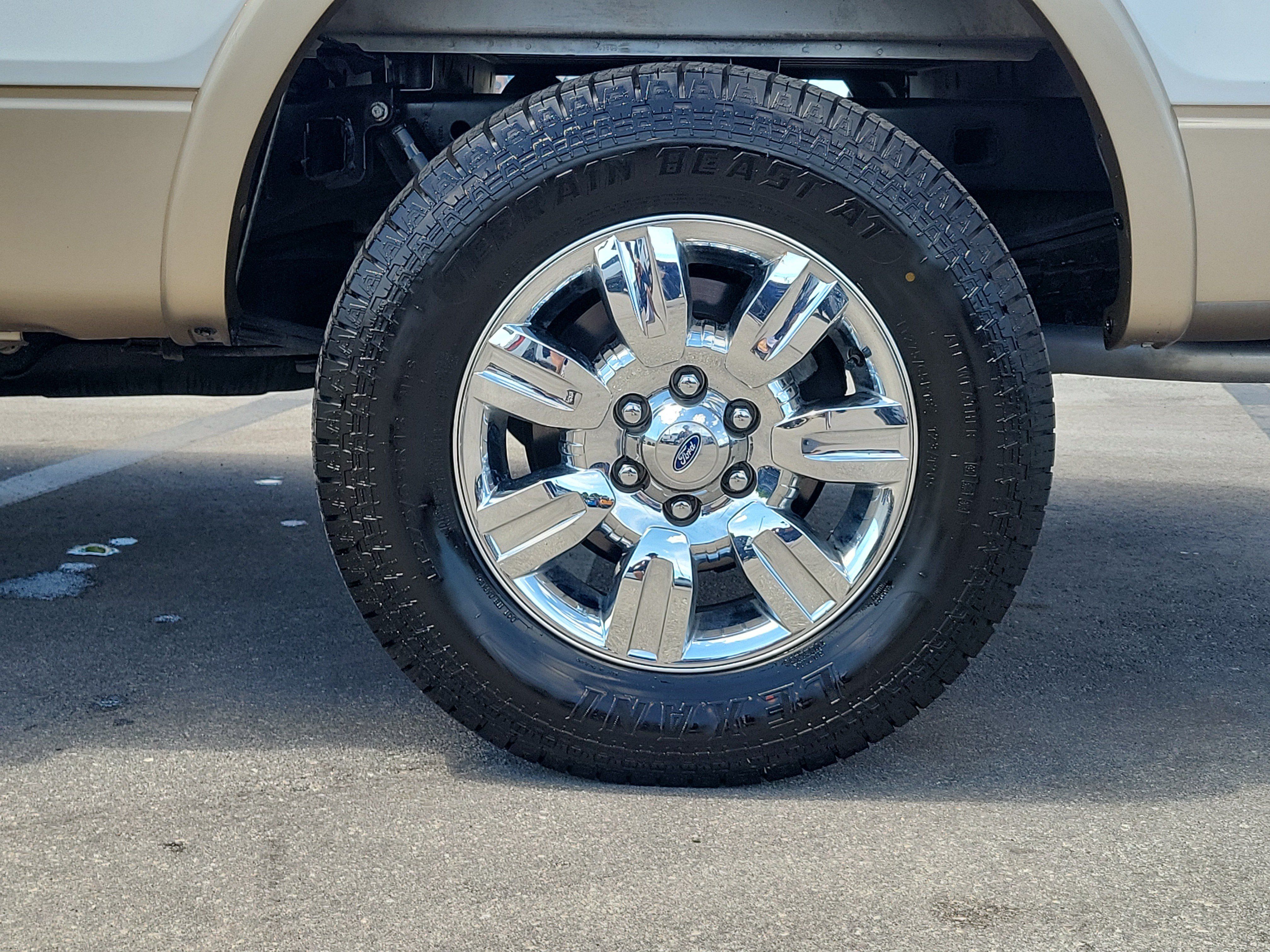 Used 2012 Ford F150 Lariat w/ Lariat Chrome Pkg AWD/4WD image 9