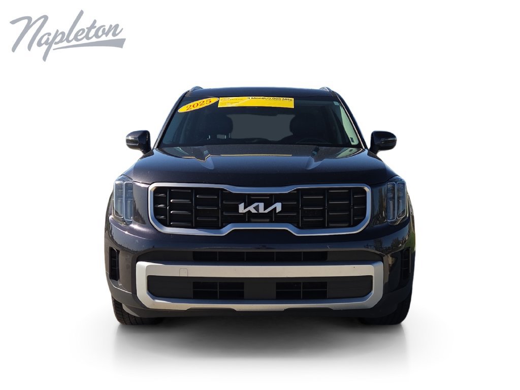 Used 2025 Kia Telluride S FWD image 9