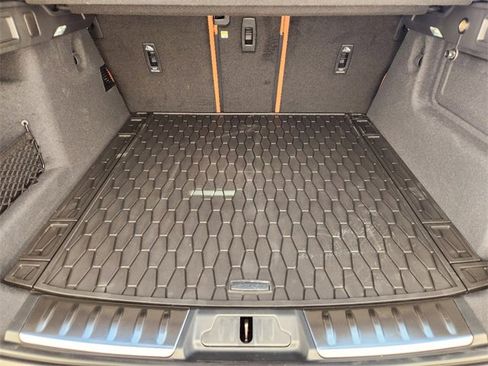 Used 2026 Jaguar F-PACE R-Dynamic S image 22