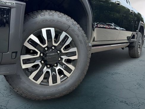 New 2026 GMC Sierra 2500 Denali Ultimate AWD/4WD image 2