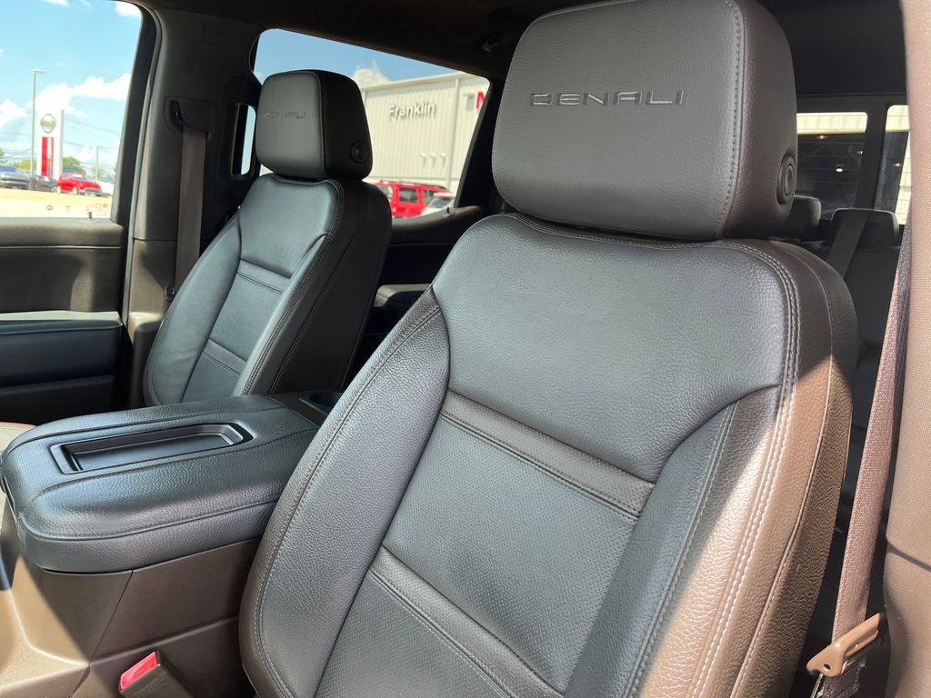 Used 2020 GMC Sierra 1500 Denali w/ Driver Alert Package II AWD/4WD image 13