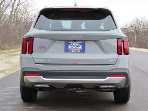 New 2026 Kia Sorento S AWD/4WD image 16