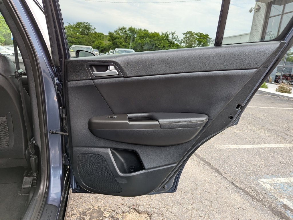 Used 2020 Kia Sportage S w/ S Sunroof Package AWD/4WD image 34