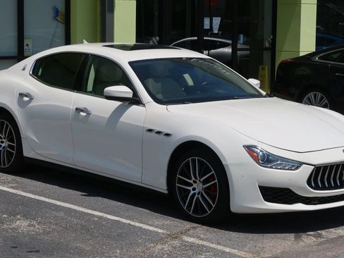 Used 2020 Maserati Ghibli RWD image 5