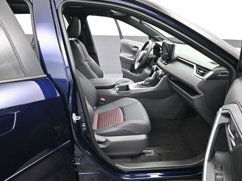 Certified 2025 Toyota RAV4 XSE image 38
