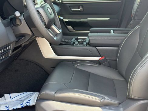 New 2026 Toyota Tundra Limited AWD/4WD image 9