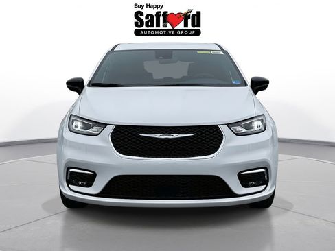 New 2026 Chrysler Pacifica Select AWD/4WD image 8