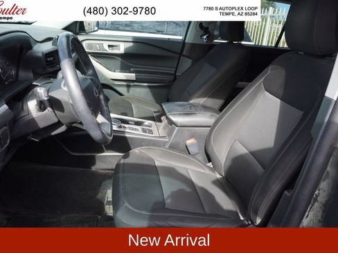 Used 2023 Ford Explorer XLT RWD image 9