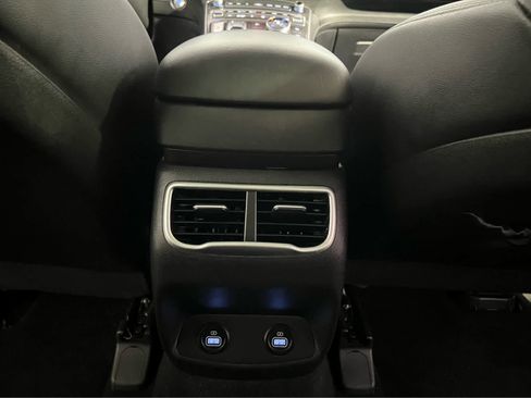 Used 2023 Hyundai Santa Fe SEL Premium image 10