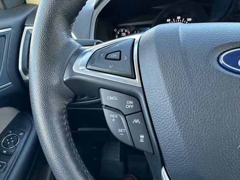 Used 2024 Ford Edge SEL w/ Class II Trailer Tow Package image 25