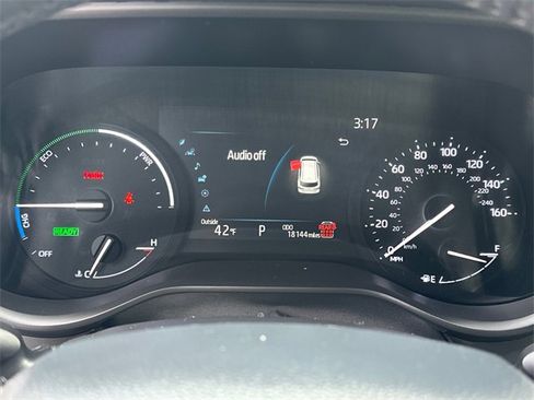 Certified 2025 Toyota Sienna XLE image 22