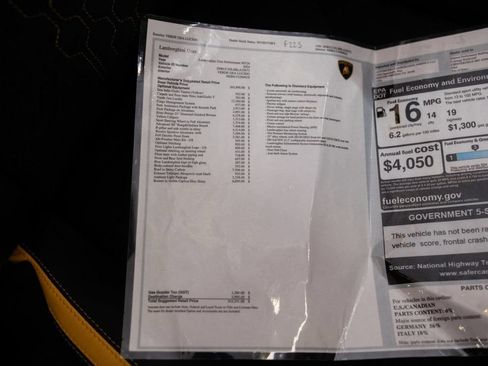 Used 2024 Lamborghini Urus Performante AWD/4WD image 38