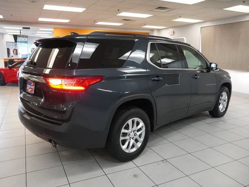 Used 2019 Chevrolet Traverse LT w/ LPO, Floor Liner Package AWD/4WD image 6