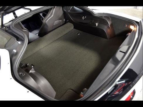 Used 2018 Chevrolet Corvette Stingray Coupe w/ Battery Protection Package RWD image 17