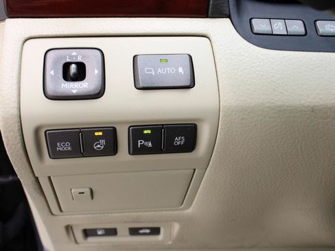 Used 2012 Lexus LS 460 w/ Comfort Pkg RWD image 58