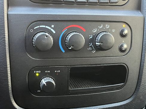 Used 2005 Dodge Ram 3500 Truck SLT w/ Quad Cab Big Horn Value Group AWD/4WD image 21