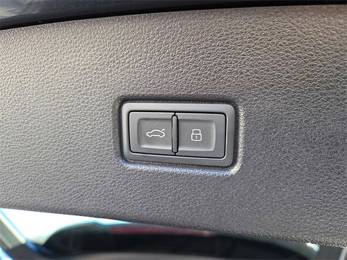 Certified 2023 Audi Q5 2.0T Premium Plus w/ Premium Plus Package image 28