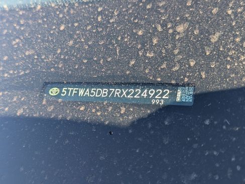 Used 2024 Toyota Tundra Limited w/ TRD Off-Road Package AWD/4WD image 10