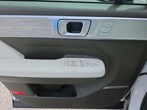 Certified 2025 Hyundai Santa Fe Calligraphy FWD image 17