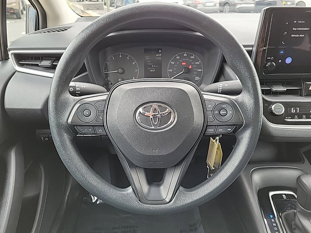 Used 2024 Toyota Corolla LE FWD image 21