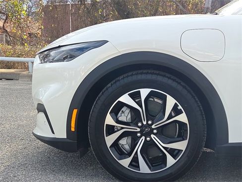 Used 2025 Ford Mustang Mach-E Select w/ Comfort Package Lite image 5