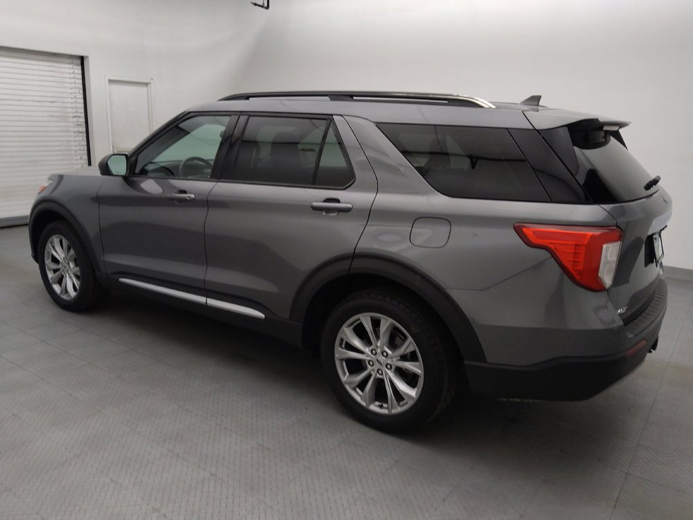 Used 2021 Ford Explorer XLT w/ Equipment Group 202A AWD/4WD image 3