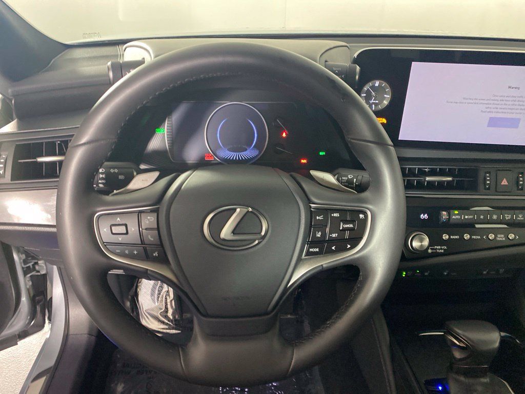 Certified 2024 Lexus ES 300h w/ Premium Package FWD image 15