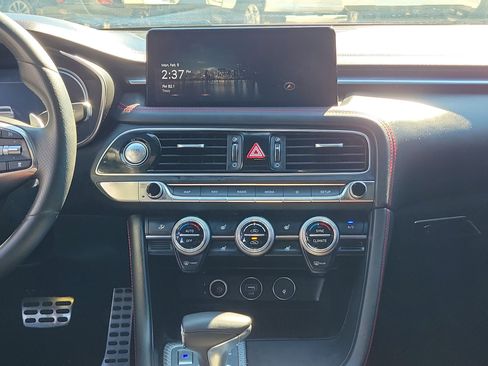 Used 2023 Genesis G70 2.0T w/ Sport Prestige Package image 18