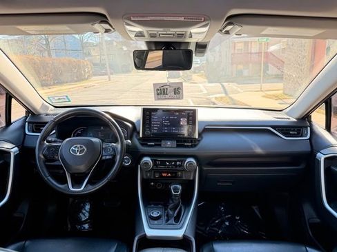 Used 2019 Toyota RAV4 Limited image 34
